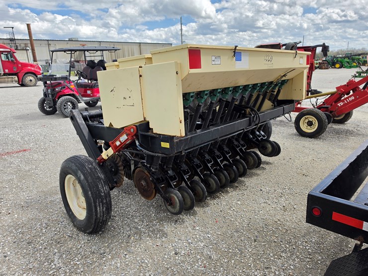 2015-truax-flxii-812-image-13