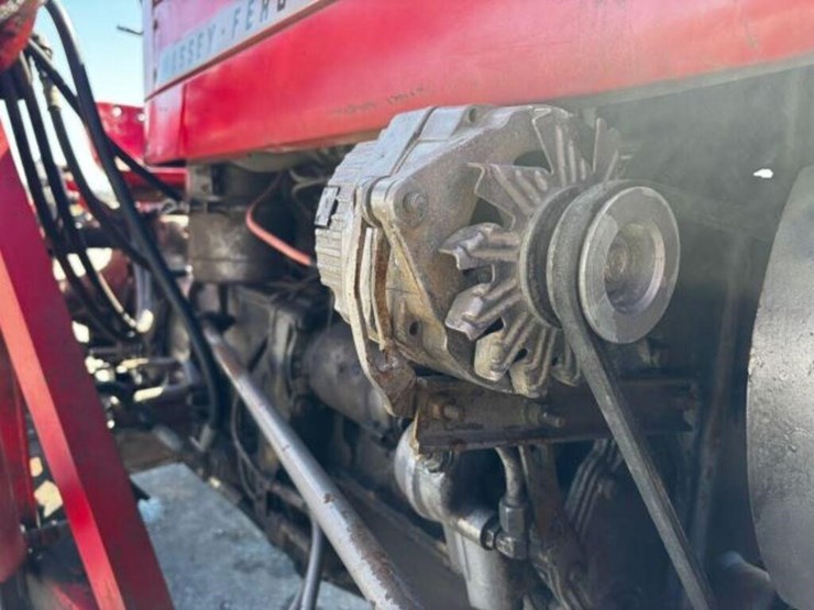 massey-ferguson-135-image-42