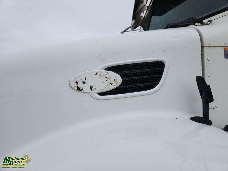 2008-peterbilt-340-image-32