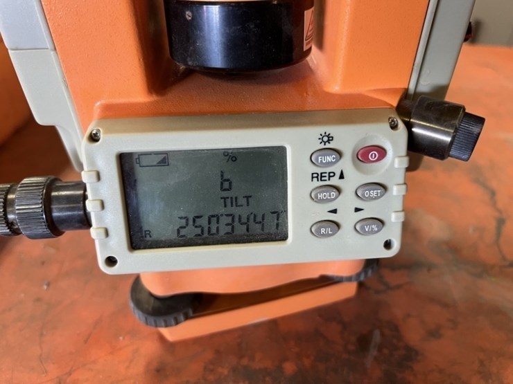 digital-theodolite-image-5