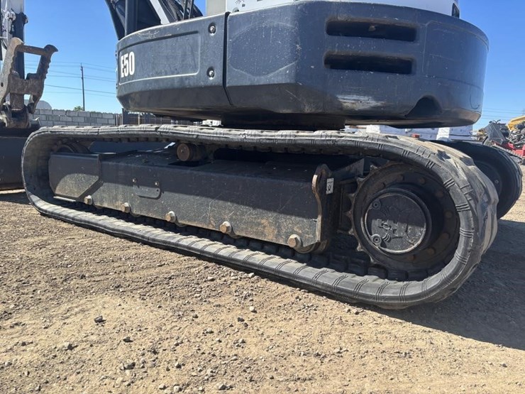 2019-bobcat-e50-image-24