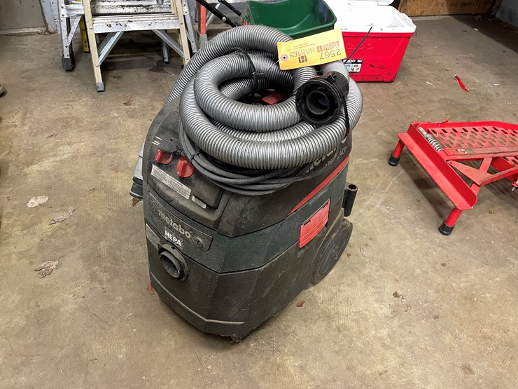 #2567-•-used-concrete-hepa-vac-(columbia-heights,-mn)-image-7