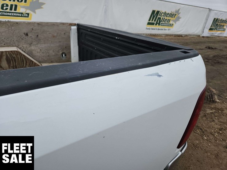 2013-dodge-1500-image-38