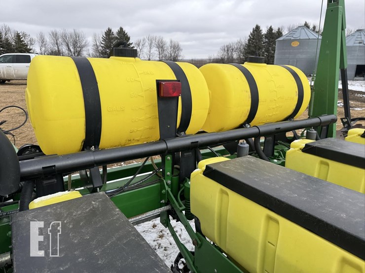 john-deere-1750-image-43