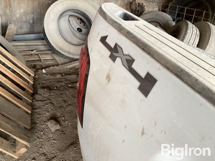 2015-gmc-sierra-3500-image-14