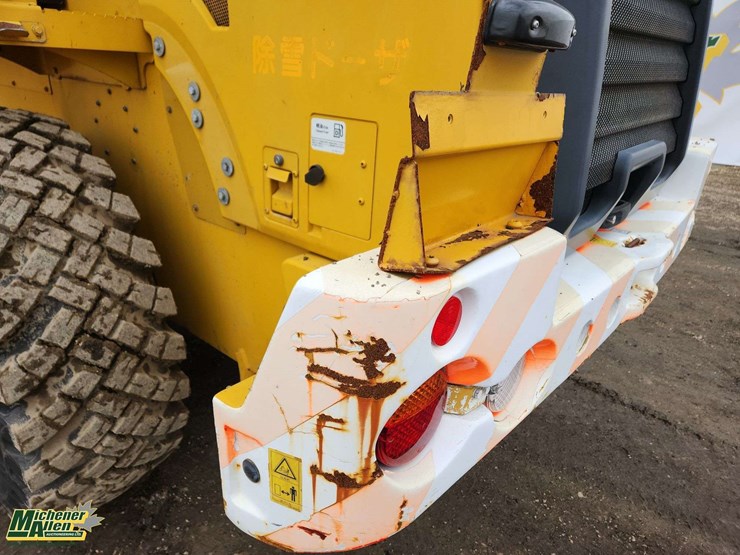 2014-caterpillar-910k-image-35