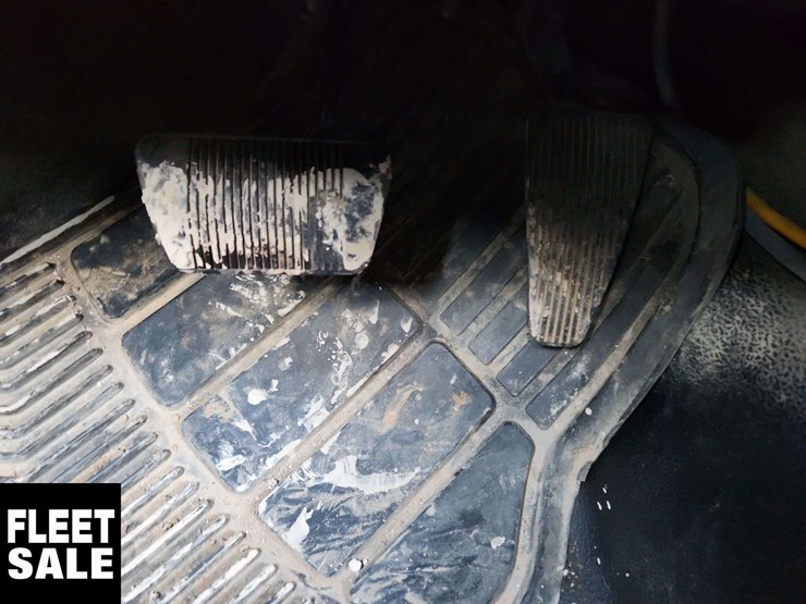 2019-ram-1500-classic-image-23