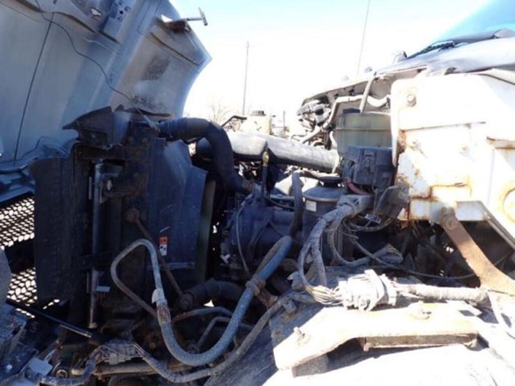 2016-ford-f650-image-24