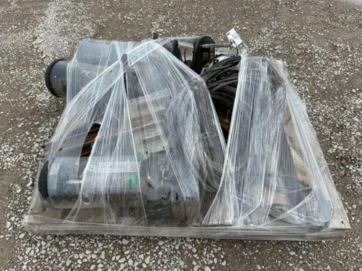 qty-of-groeneveld-auto-greasers-image-2