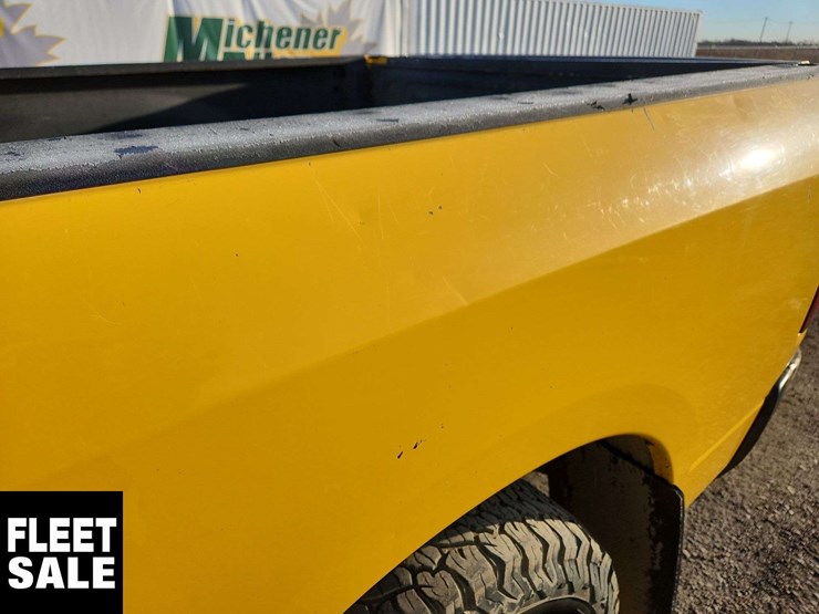 2019-ram-1500-classic-image-41