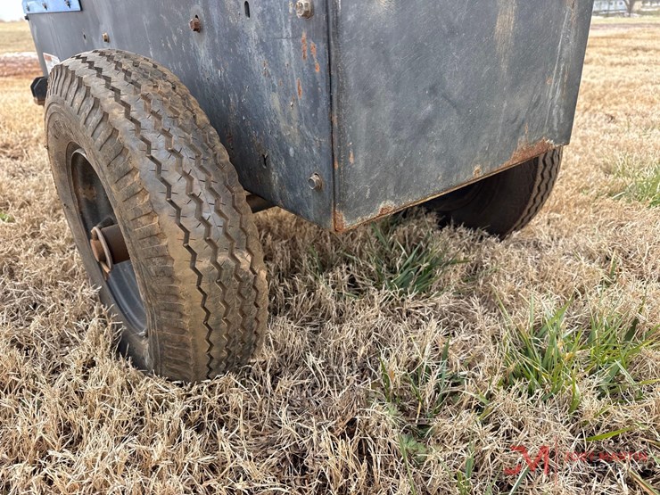 miller-the-legend-aead-200le-portable-welder-image-6