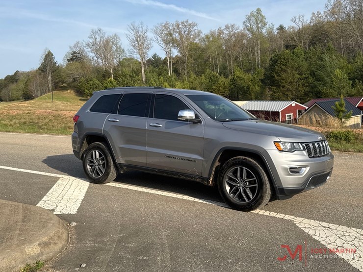 2018-jeep-grand-cherokee-image-2