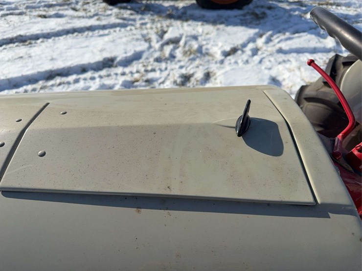 1952-ford-8n-image-34