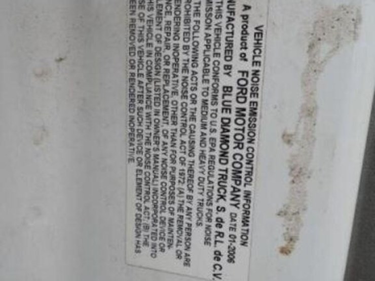 2006-ford-f650-xlt-image-10