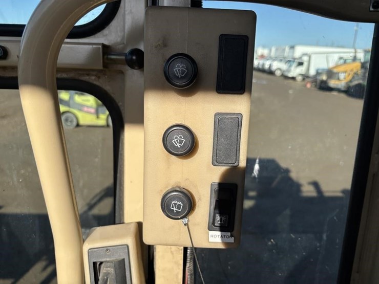 caterpillar-143h-image-55