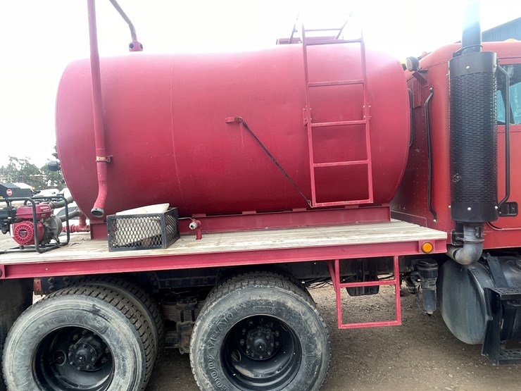 #216-•-1992-freightliner-water-truck-(has-mn-title)-(mora,-mn)-image-6