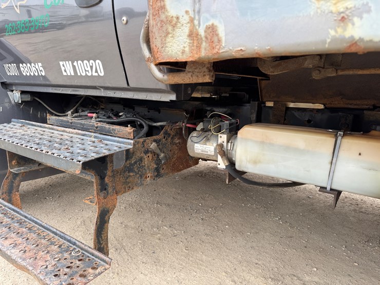 2003-international-durastar-4300-image-20