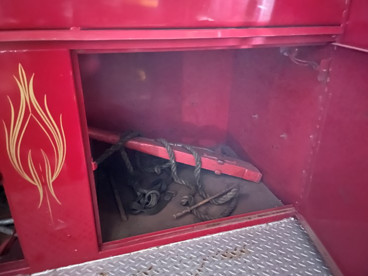 #210-•-1964-chevy-80-(howe)-fire-truck-(no-brakes)-(no-title)-(wakefield,-mi)-image-20