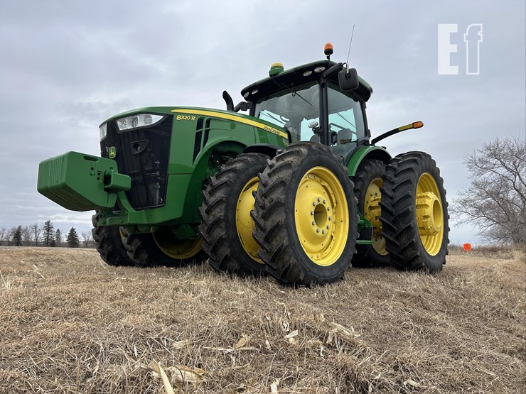 2014-john-deere-8320r-image-9