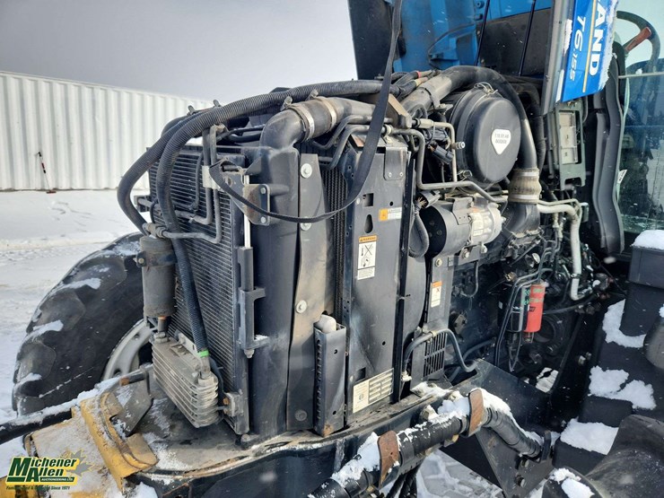 2015-new-holland-t6.155-image-26