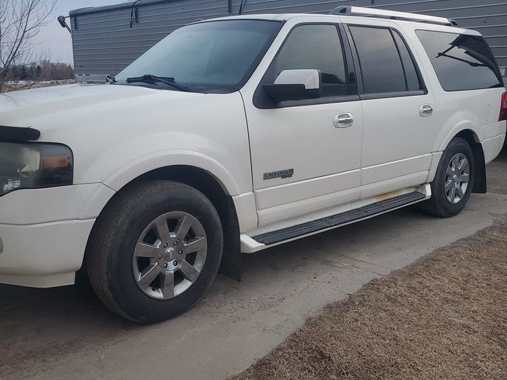 2007-ford-expedition-image-1