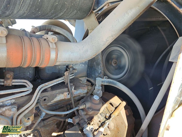 2003-case-621d-xt-image-32