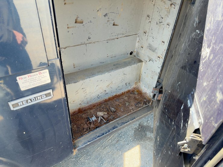 2015-ford-f250-xl-image-19