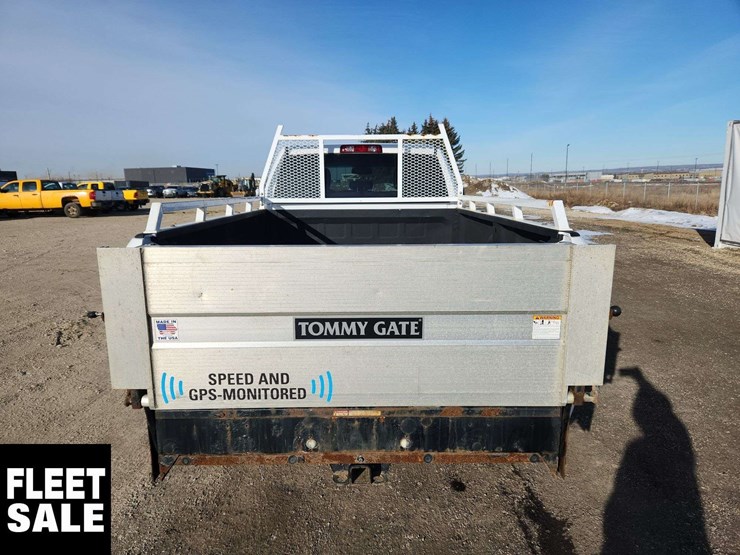 2018-dodge-3500-image-7