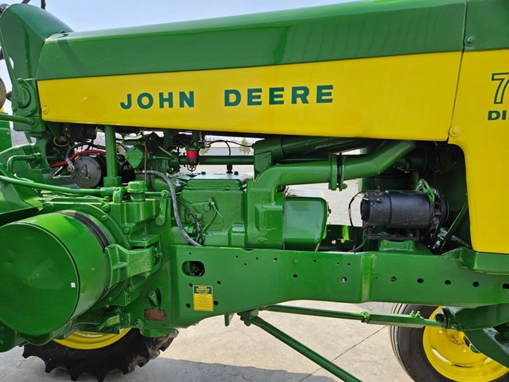 1959-john-deere-730-image-13