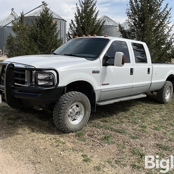 2003 FORD F250 LARIAT