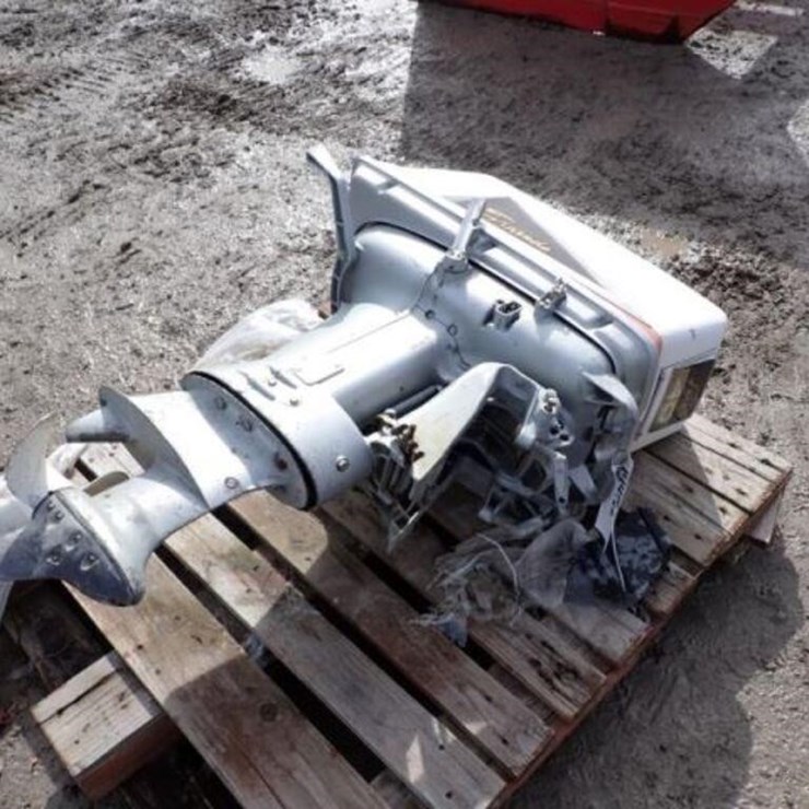 Evinrude Lark II 40 Outboard Motor