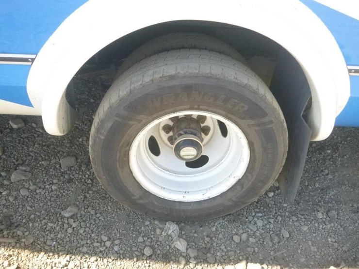 2014-ford-e450-image-16