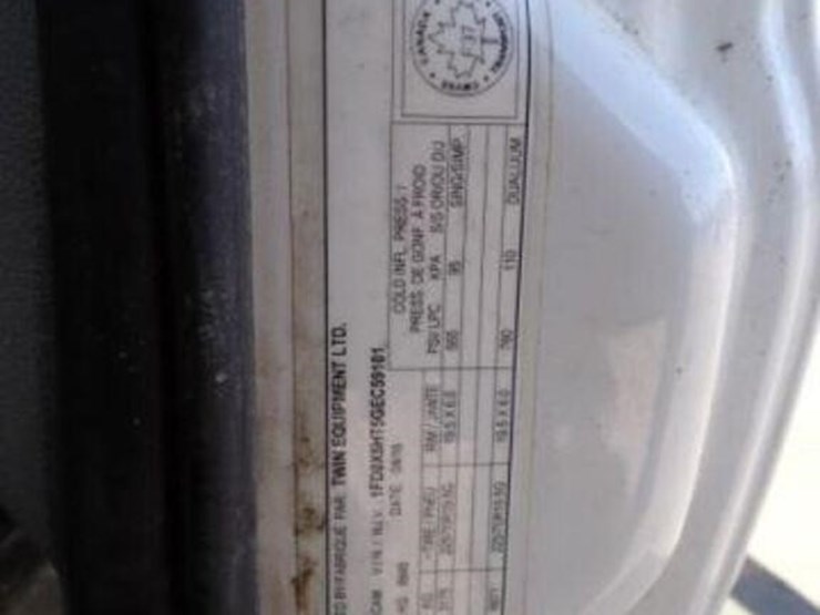 2016-ford-f550-xlt-image-10