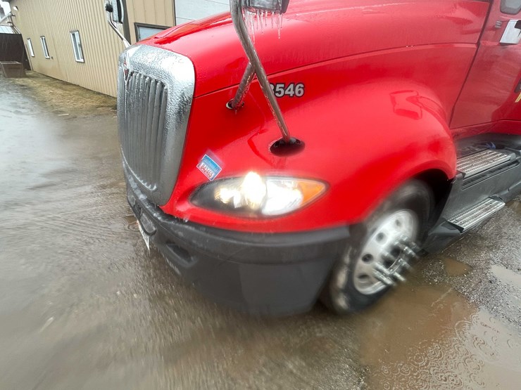 #234-•-2016-international-semi-tractor-(has-wi-title)-(denmark,-wi)-image-4