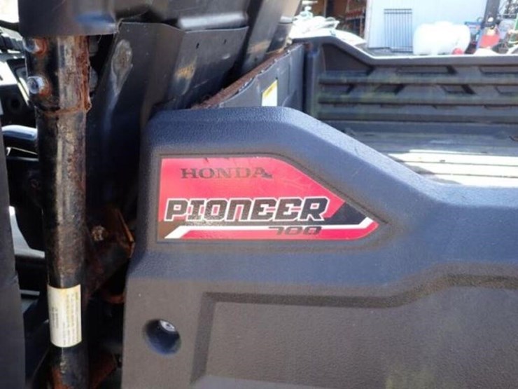 2016-pioneer-4x4-image-25