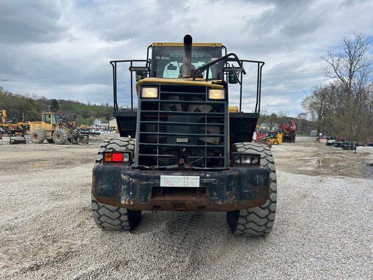 komatsu-wa380-6-image-3