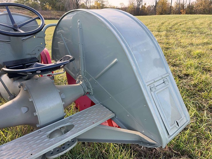 1923-fordson-tractor-image-38