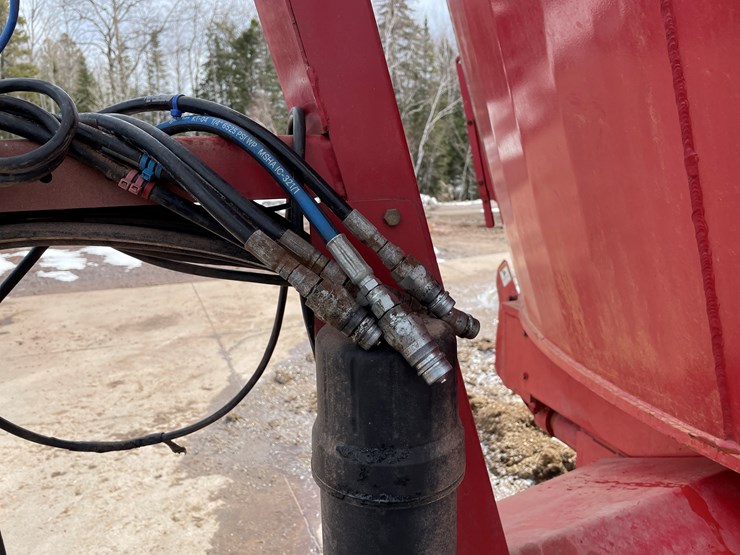 2021-meyer-f815-image-12