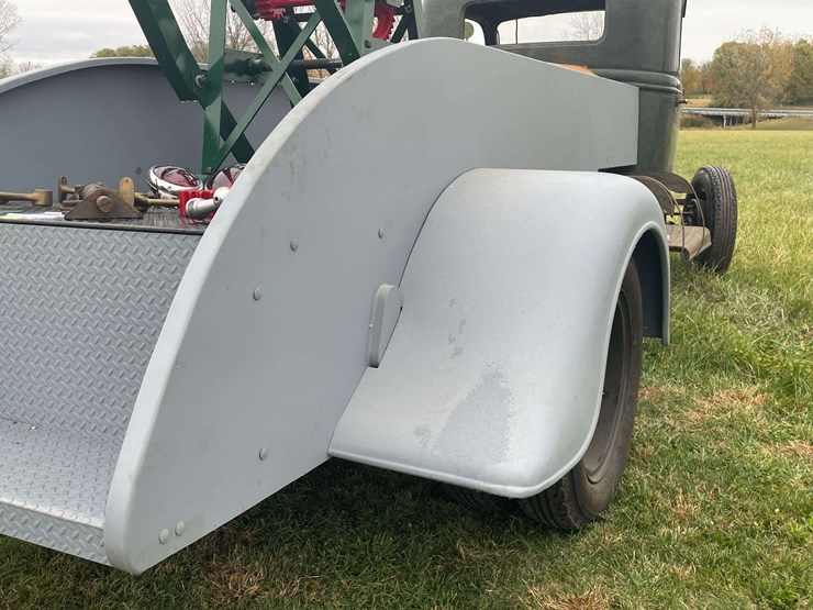 1935-ford-wrecker-image-28