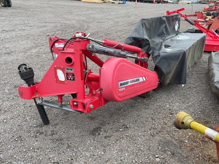 massey-ferguson-1328-image-5