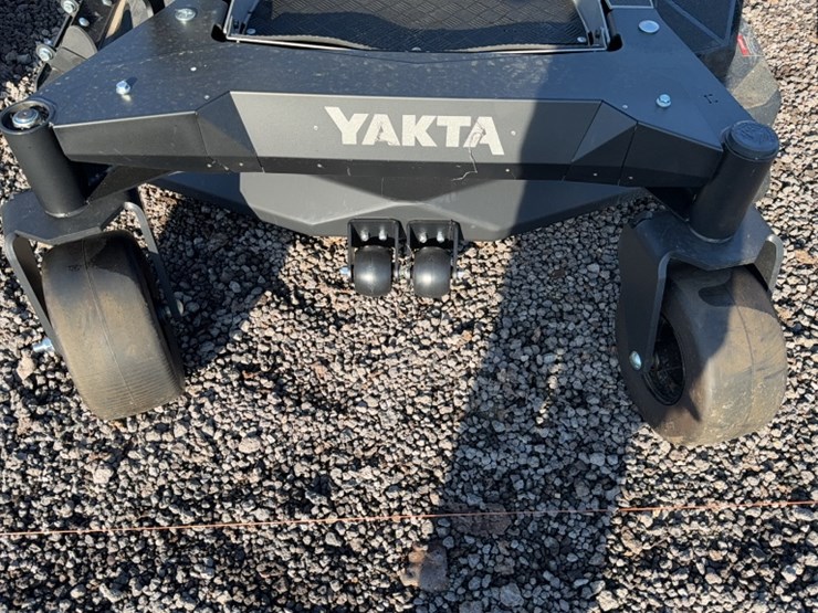 #4027-•-yakta-yxr-710-zero-turn-mower-image-4