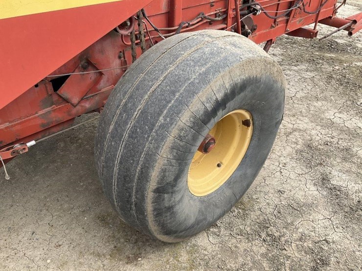 new-holland-515-image-21