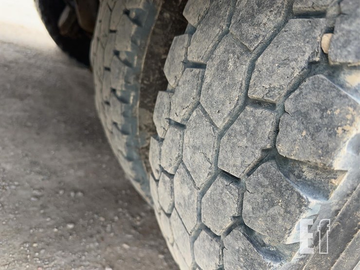 2005-kenworth-t800-image-51