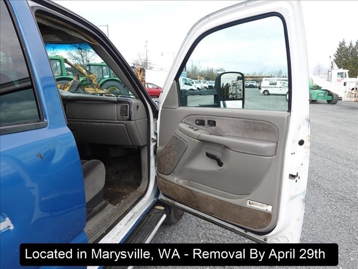 2002-chevrolet-3500-image-5