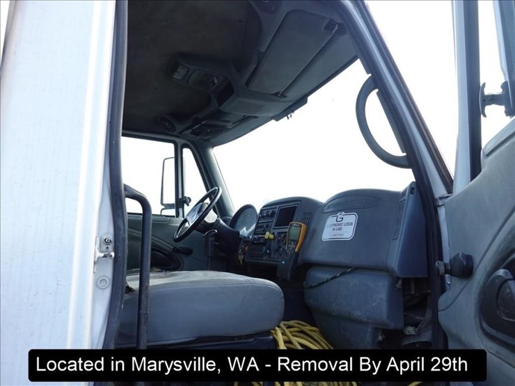 2005-international-7600-image-32