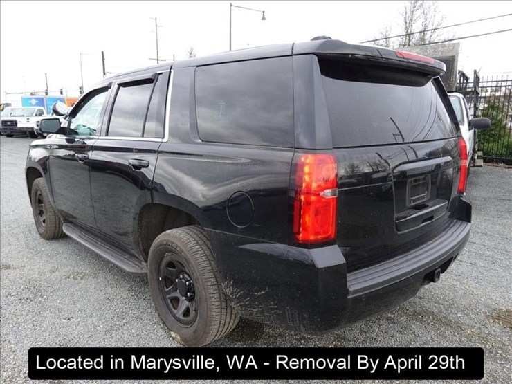 2017-chevrolet-tahoe-image-14