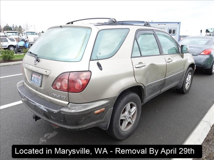 1999-lexus-rx300-image-10