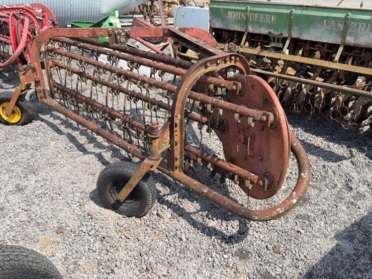 massey-ferguson-3-image-2