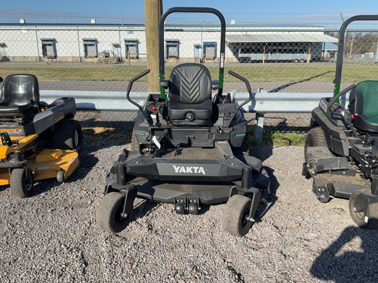 #4056-•-yakta-yxr-710-zero-turn-mower-image-2