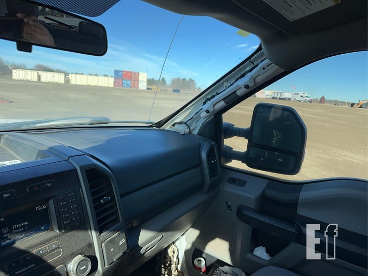 2018-ford-f350-image-17